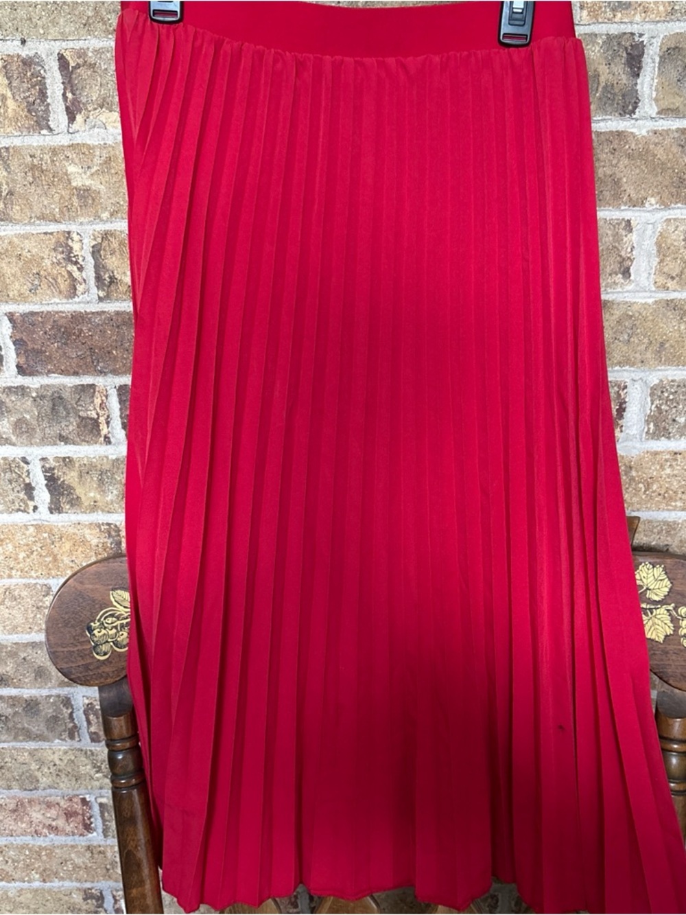 SHEIN Red Pleated Midi Skirt